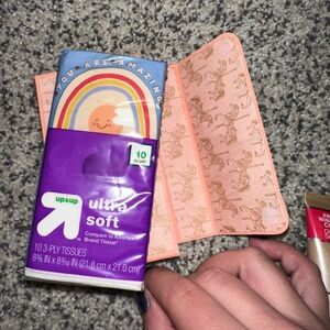Tissue Holder